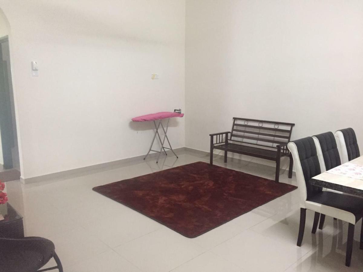 Patin Guest House @Desa Telok Ira, Temerloh Pahang Kampong Paya Kerinau Exterior foto